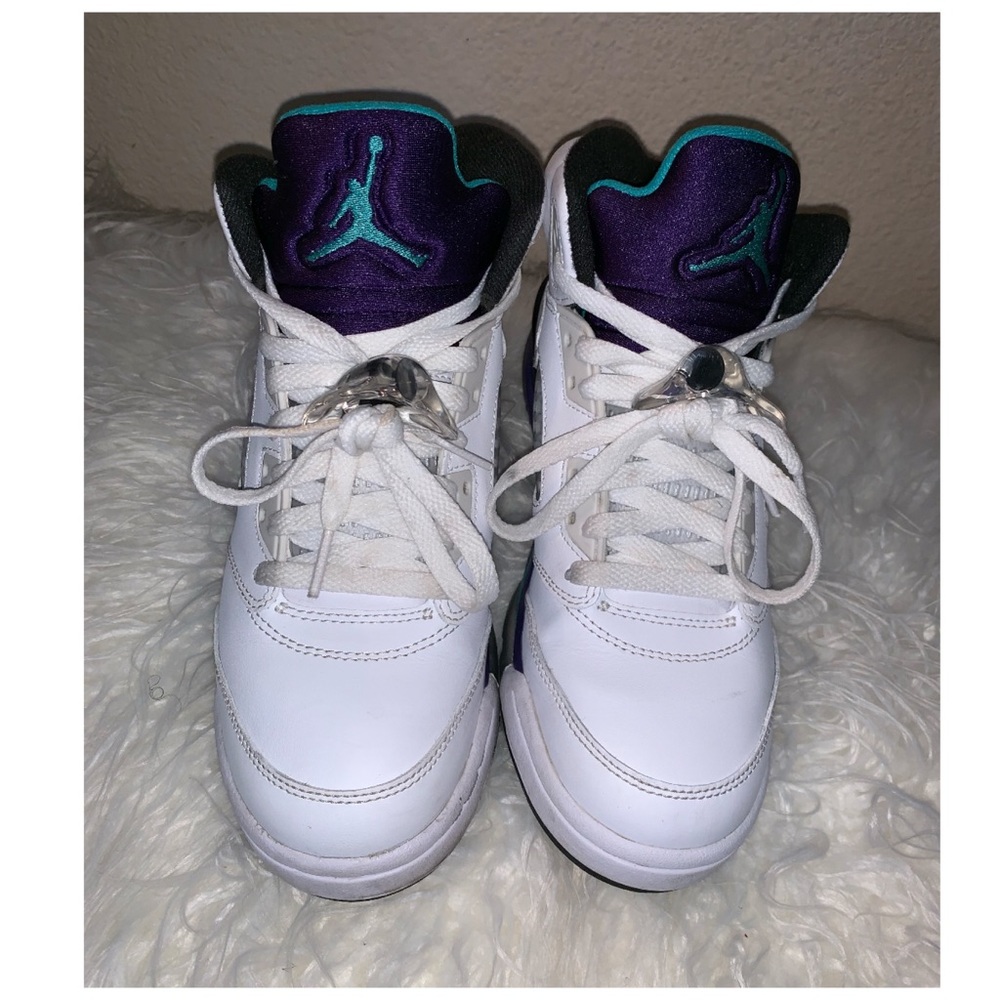 Jordan 5s “Grapes” 🍇 2013 5.5Y